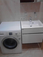 Установка раковины, подвесной тумбы, стиральной машины.